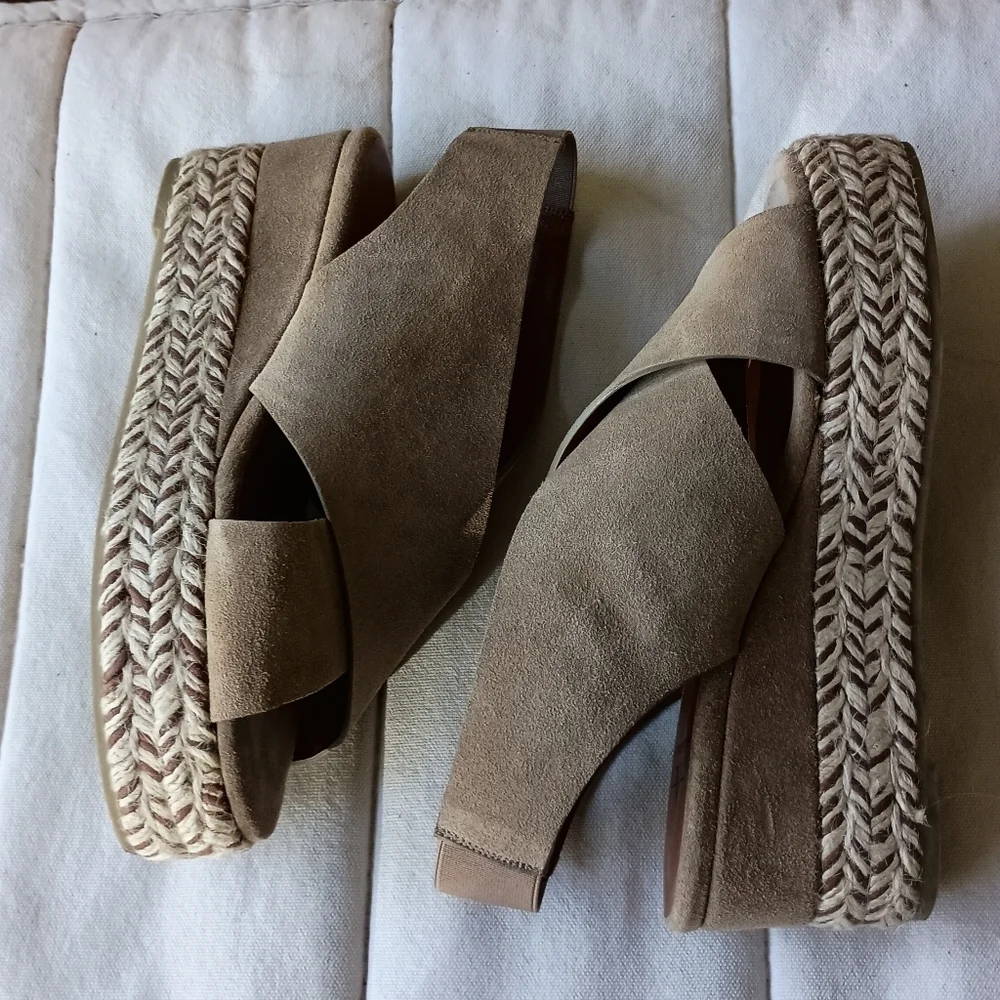Aquatalia chic espadrille